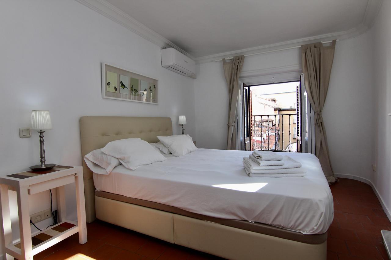 Apartamentos Madrid Centro B Экстерьер фото