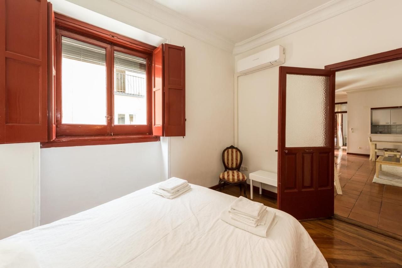 Apartamentos Madrid Centro B Экстерьер фото